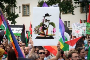 14-07-25 Stuttgart - Antizionism ist not Antisemitism - Und die Erde ist eine Scheibe